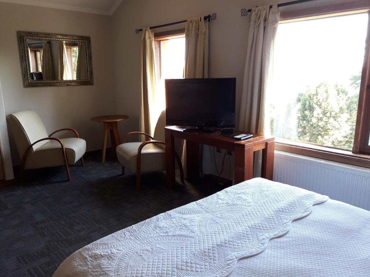 Hotel Y Cabanas El Parque Вилярика Екстериор снимка